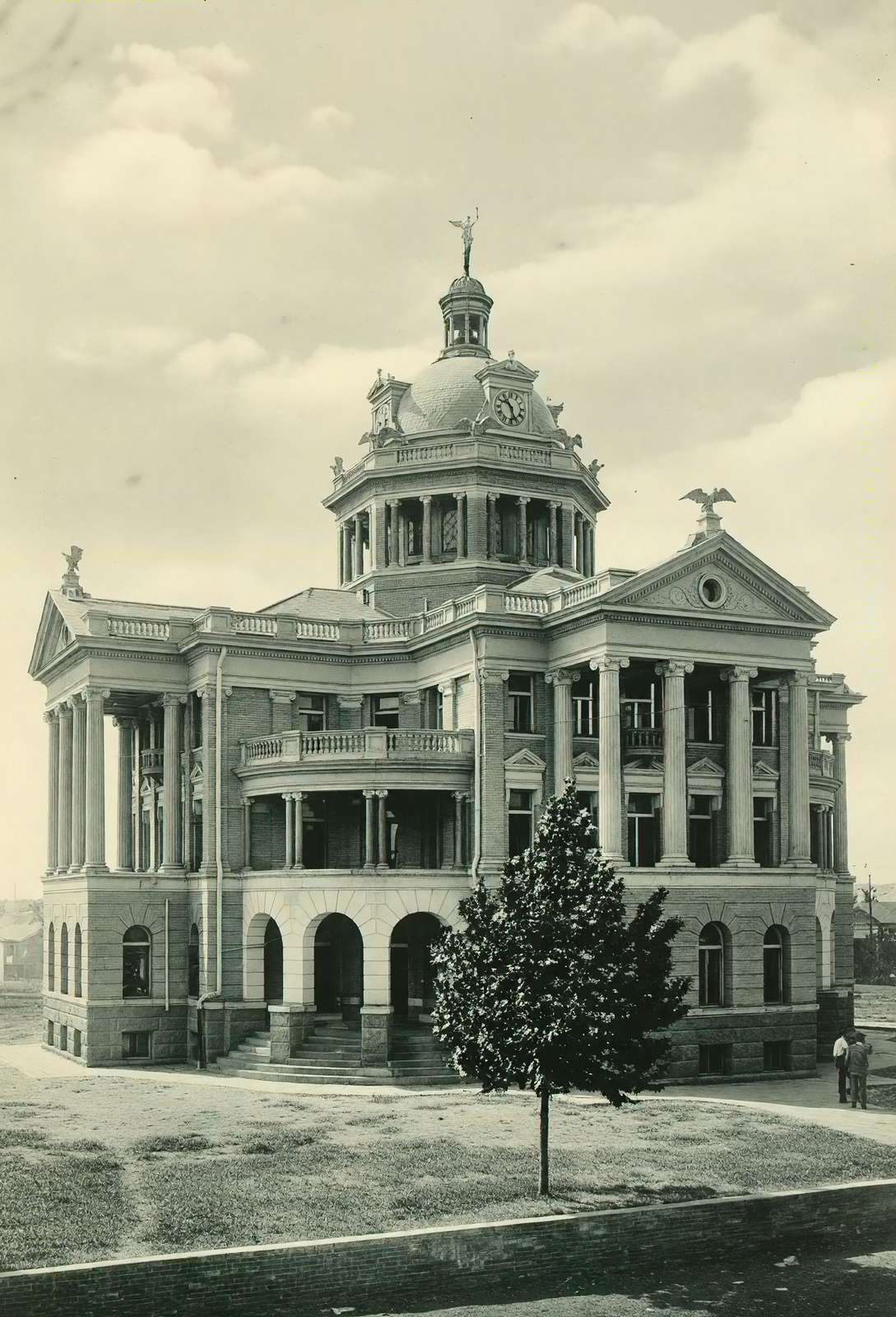 Marshall Texas Court House in 1909 Vintage Print (7 Sizes) - Archival Paper