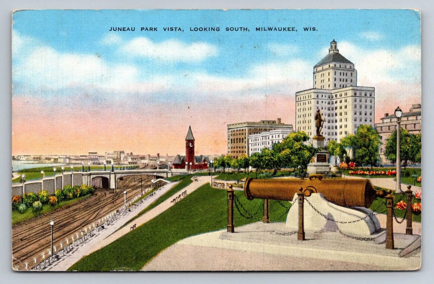 Juneau Park Vista, Looking South, Milwaukee, Wis (Wisconsin) Vintage Postcard
