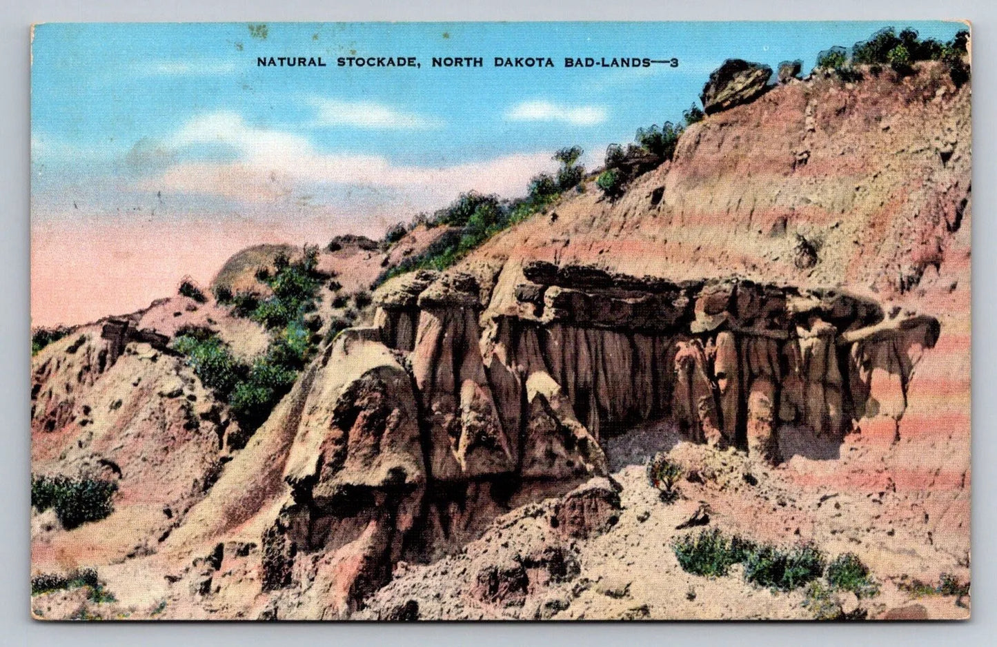 Natural Stockade, North Dakota Bad-lands Vintage Postcard (circa 1940) - Great!