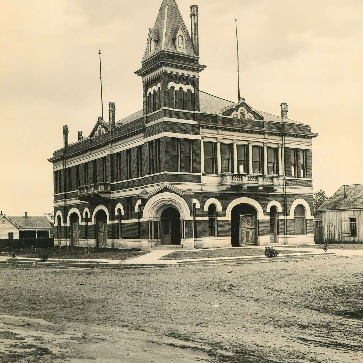 Brenham Texas City Hall in 1908 Vintage Print (7 Sizes) - Archival Paper