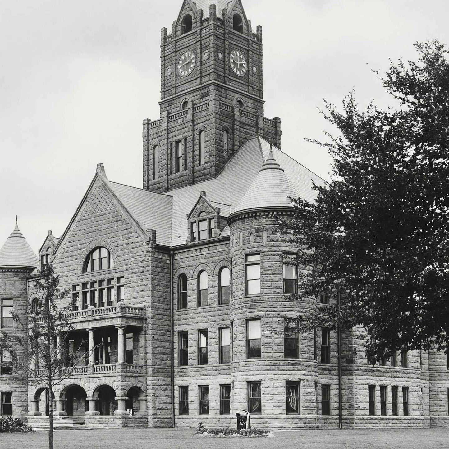 Clinton County Court House Clinton Iowa in 1905 Photo Print (7 Sizes)