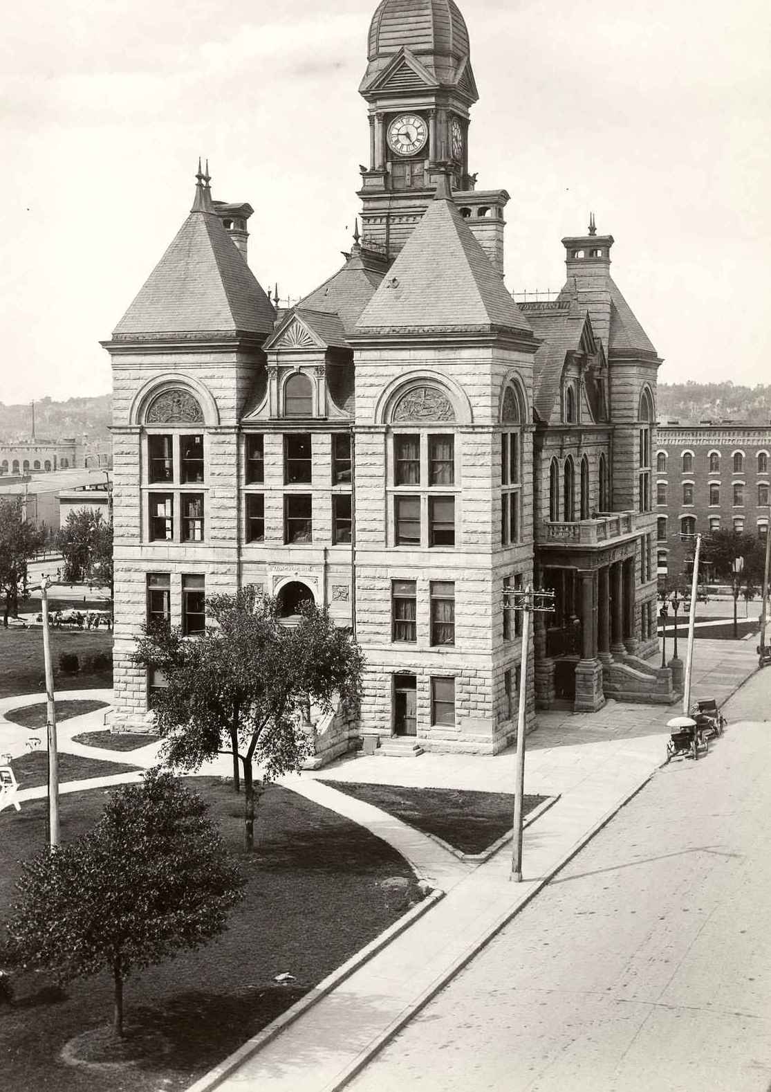 Court House Joliet Illinois in 1905 Vintage Photo Print (7 Sizes)