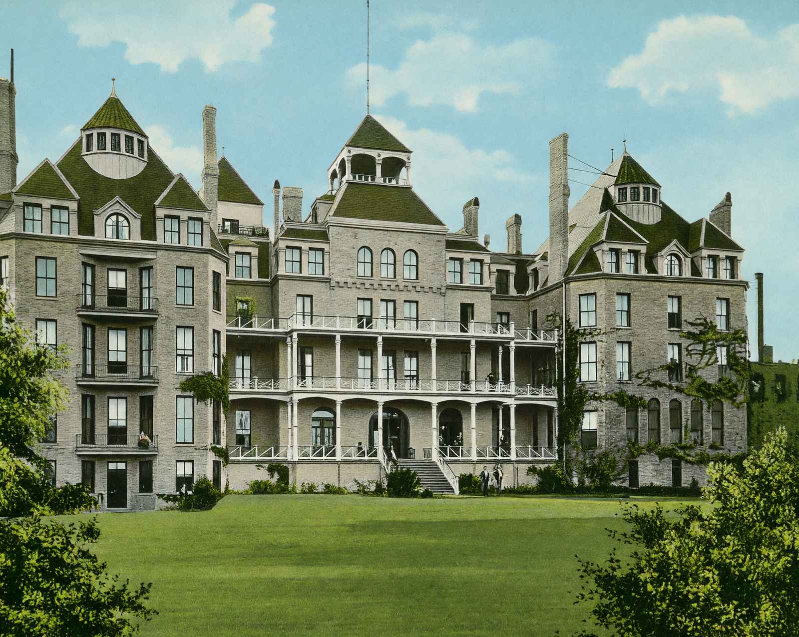 Crescent Hotel