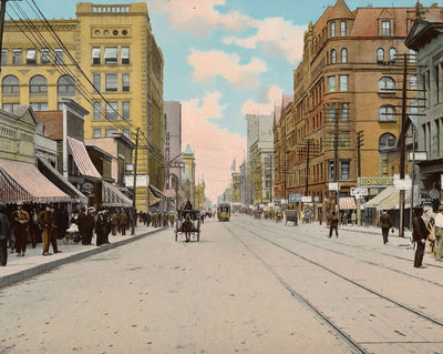 Superior Street Looking East