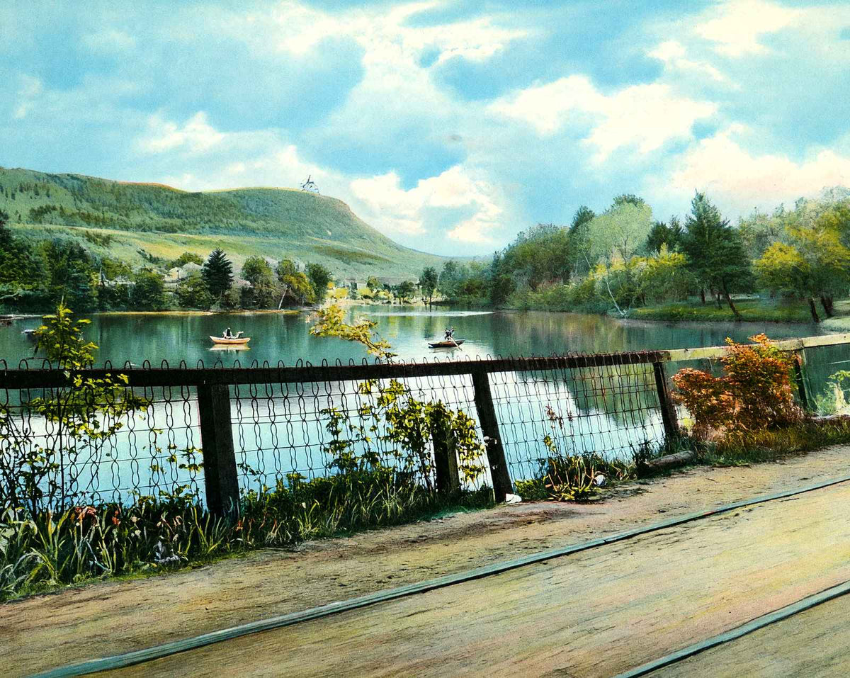 Mt Tom and Nashawannuck Pond