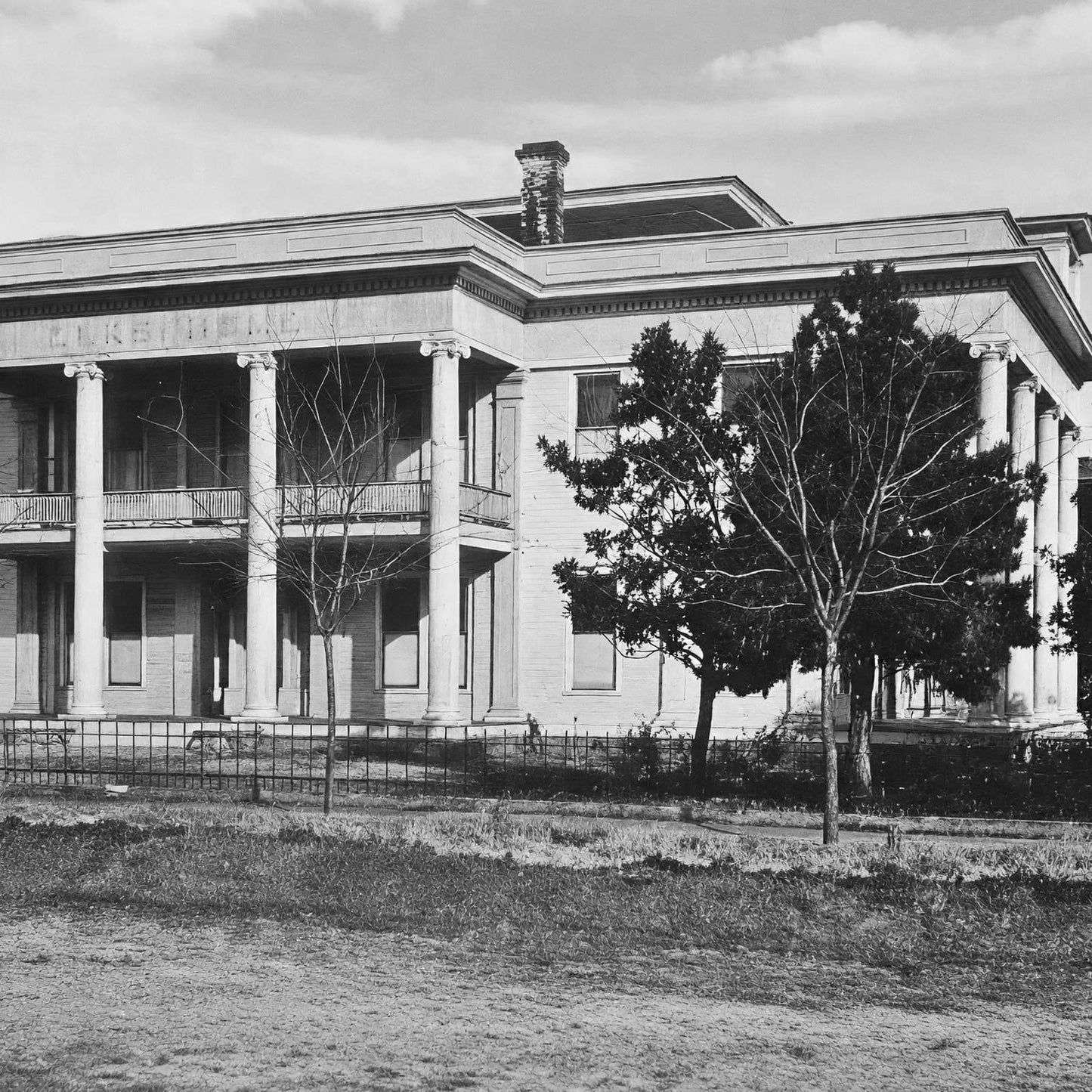 Elks Home Terrell Texas in 1907 Vintage Print (7 Sizes) - Acid Free