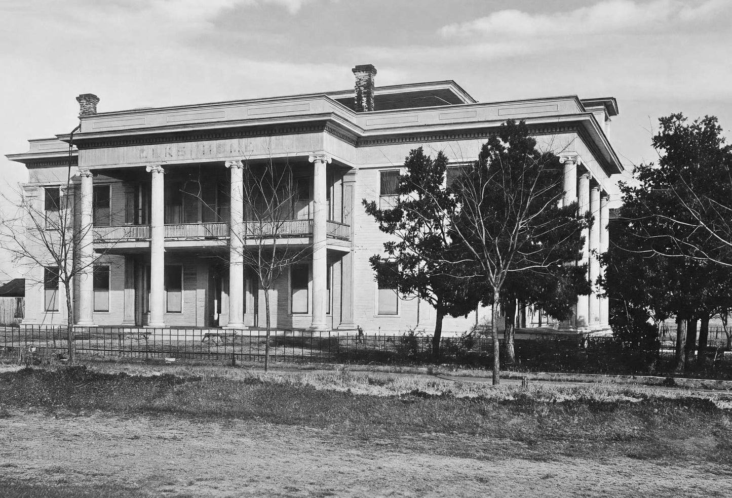 Elks Home Terrell Texas in 1907 Vintage Print (7 Sizes) - Acid Free