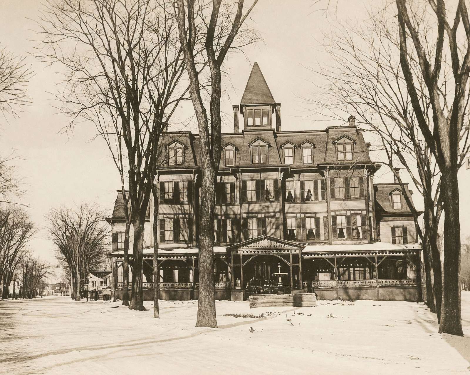 Elmwood Hotel in Waterville in 1905 vintage print