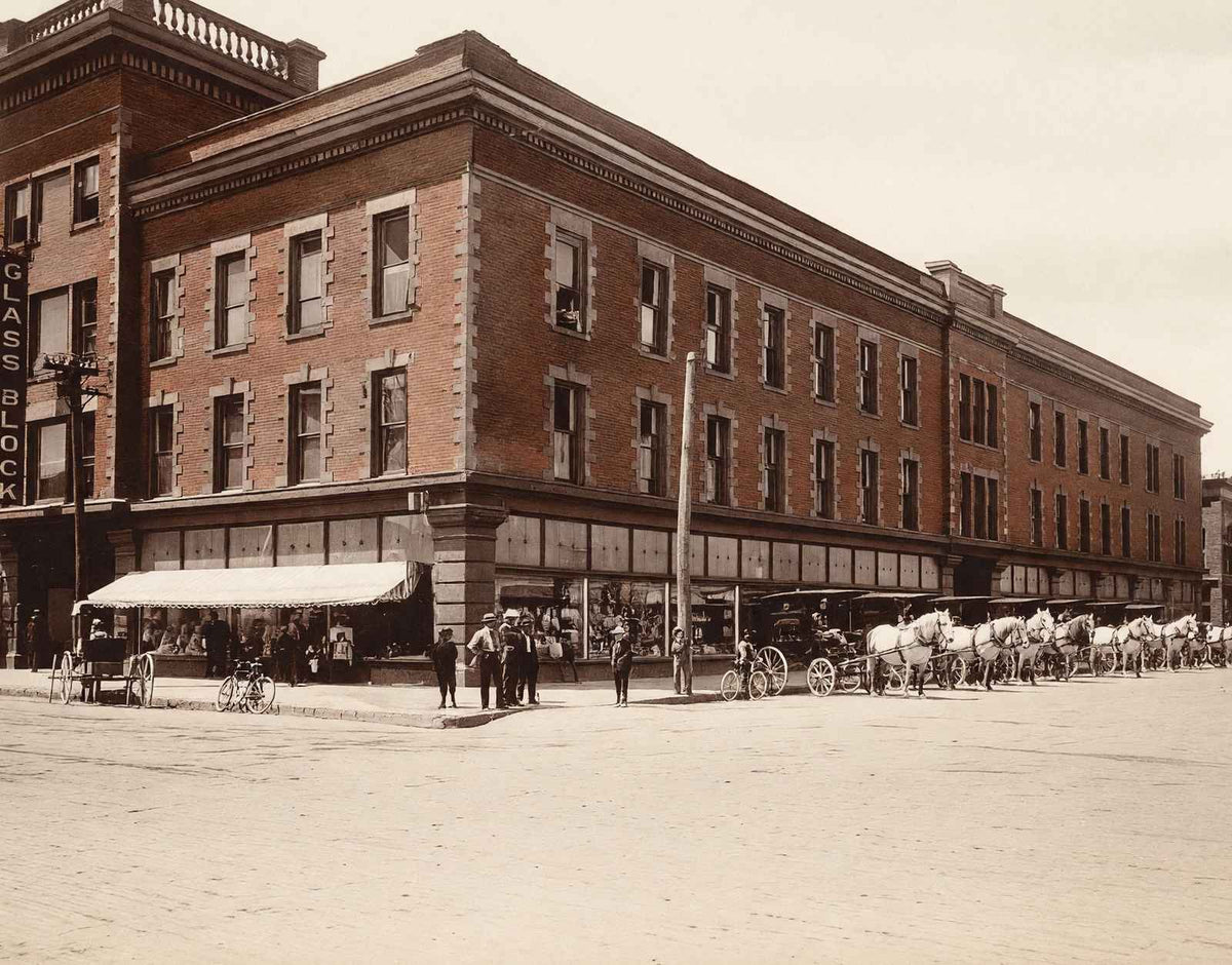 The Glass Block in Findlay, Ohio in 1906 Vintage Print (7 Sizes) - Retouched