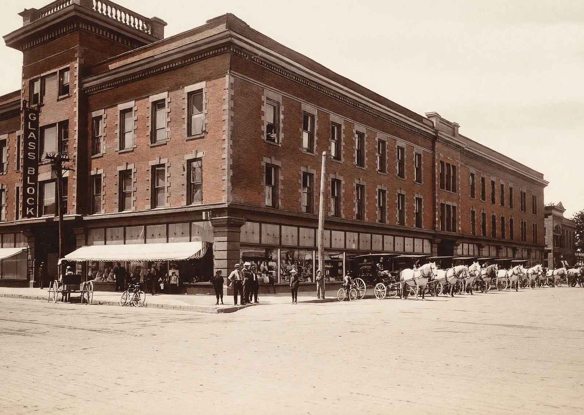 The Glass Block in Findlay, Ohio in 1906 Vintage Print (7 Sizes) - Retouched