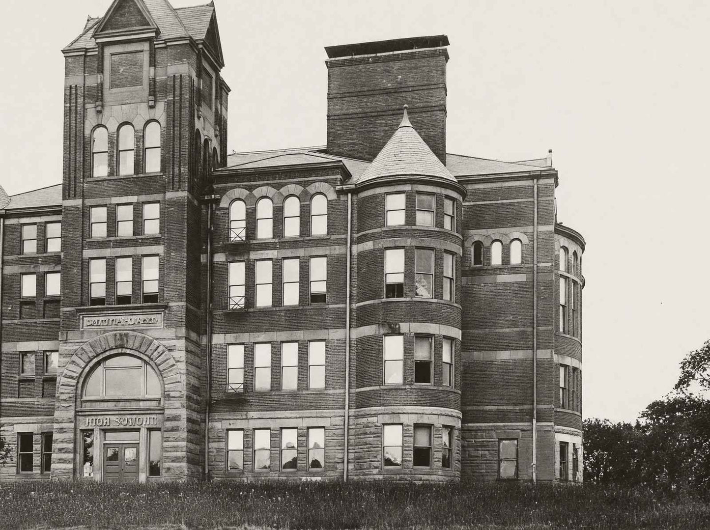 High School Marshalltown Iowa in 1905 Vintage Photo Print (7 Sizes) - Retouched