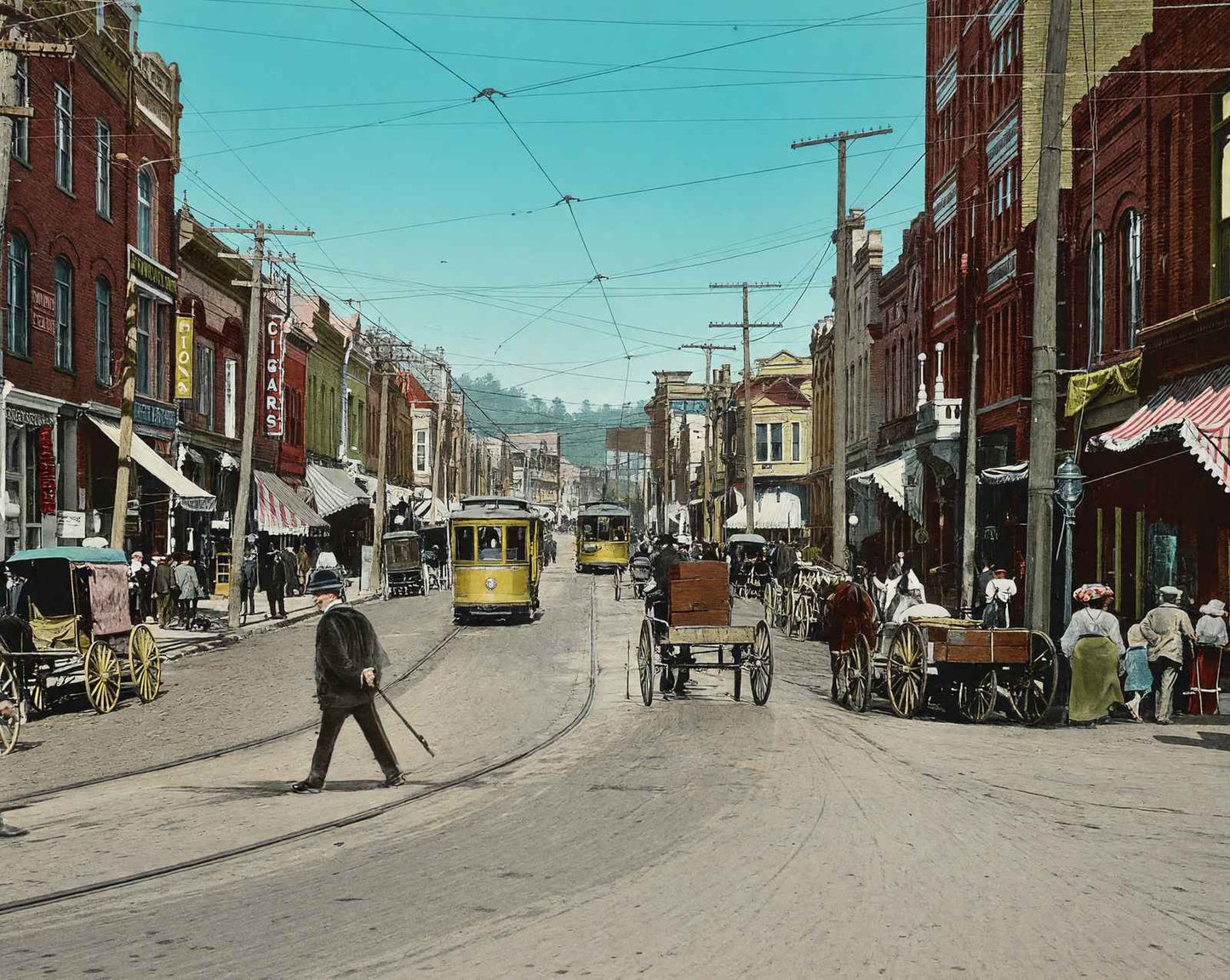 Central Avenue Looking North