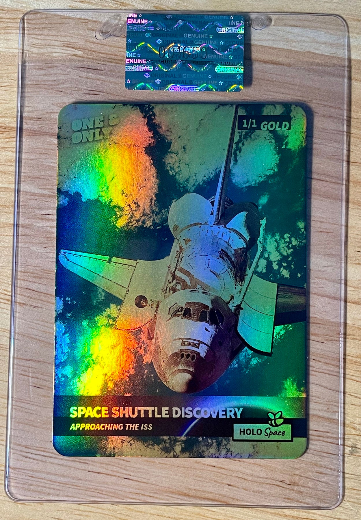 1/1 Space Shuttle Discovery Card NASA Photo 2023 GleeBeeCo Holo Space Rare GOLD