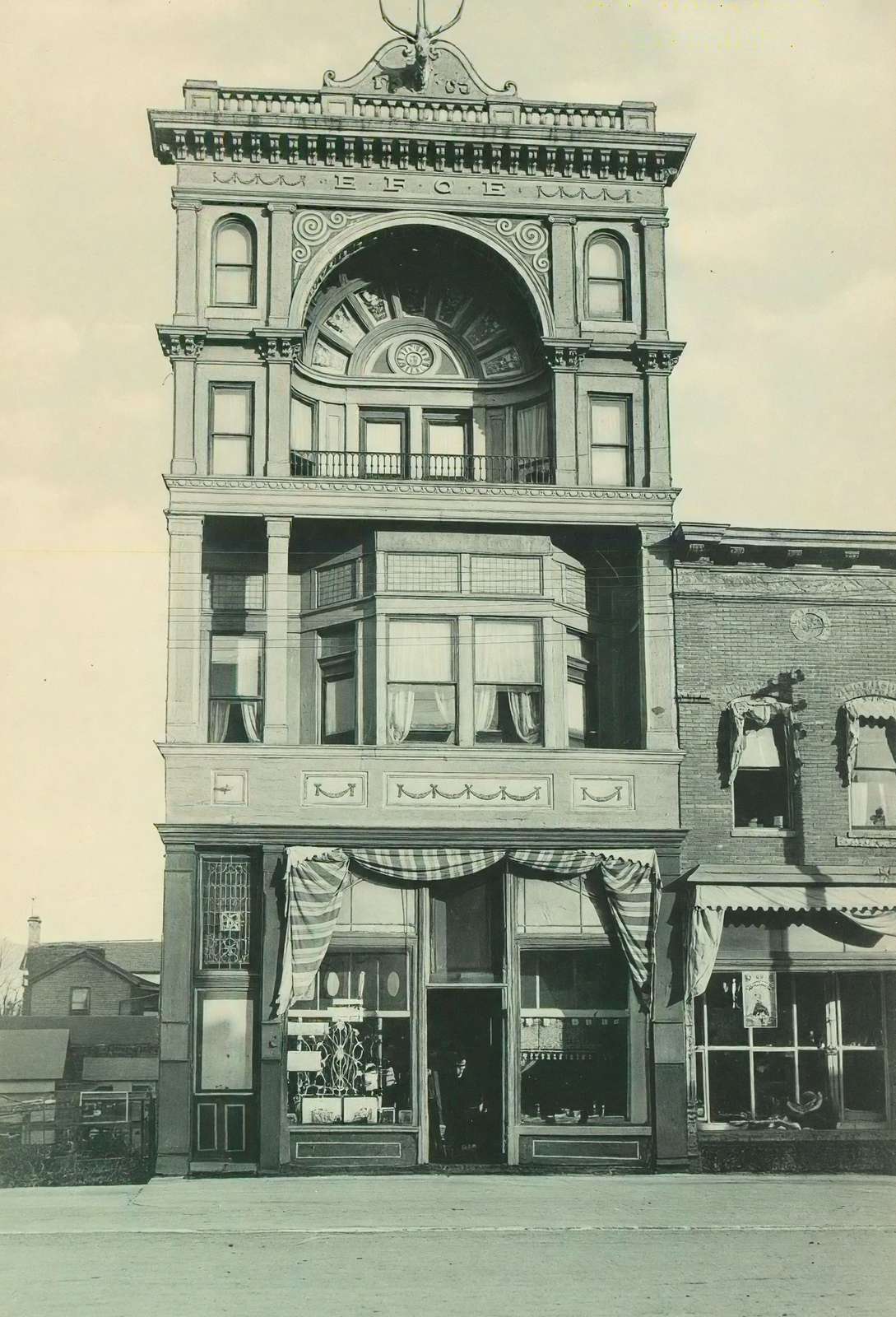Marshall Texas Elks Building in 1909 Vintage Print (7 Sizes) - Premium Quality