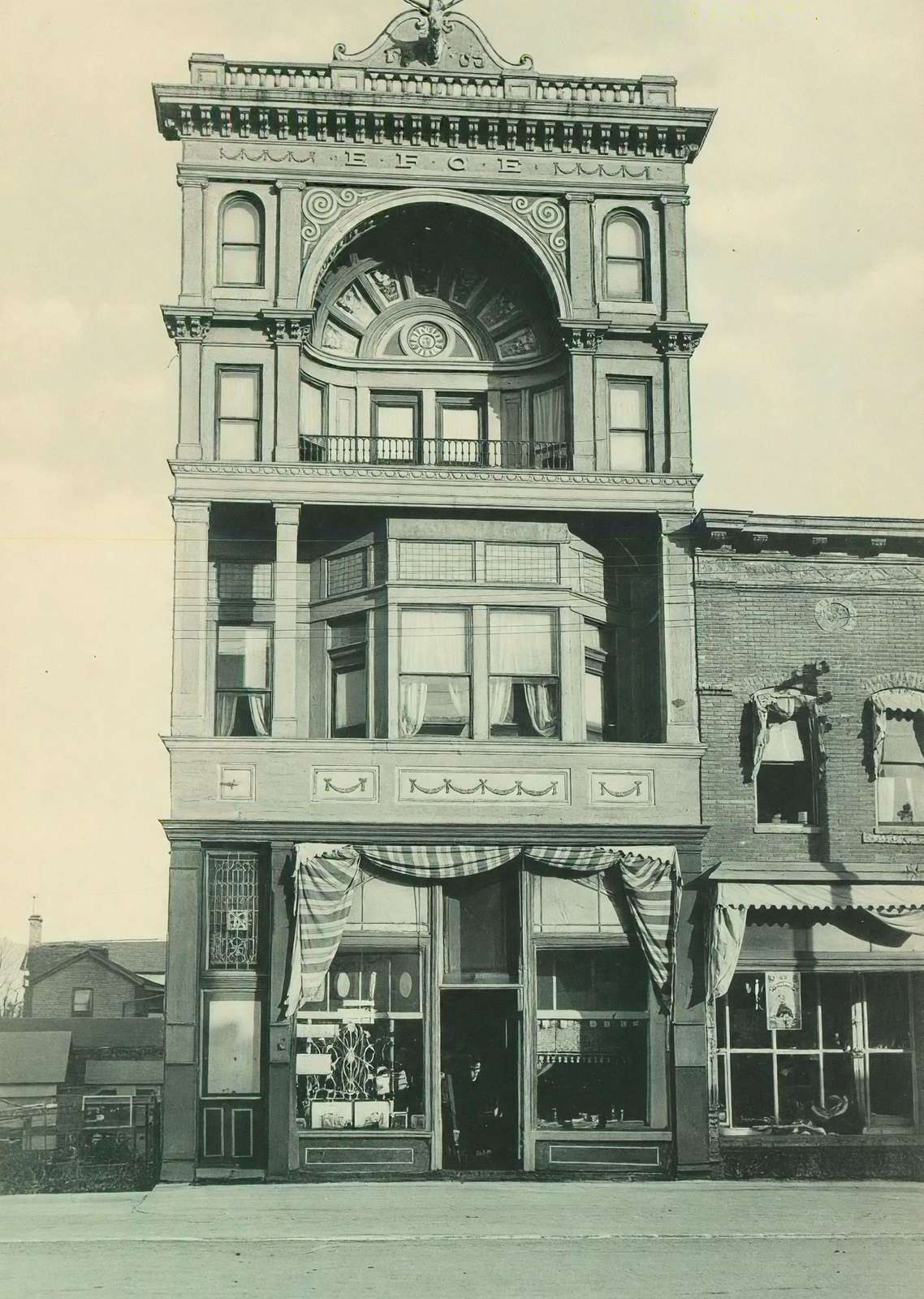 Marshall Texas Elks Building in 1909 Vintage Print (7 Sizes) - Premium Quality