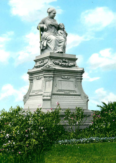 Margaret Statue New Orleans in 1905 Vintage Print (7 Sizes) - Archival Paper