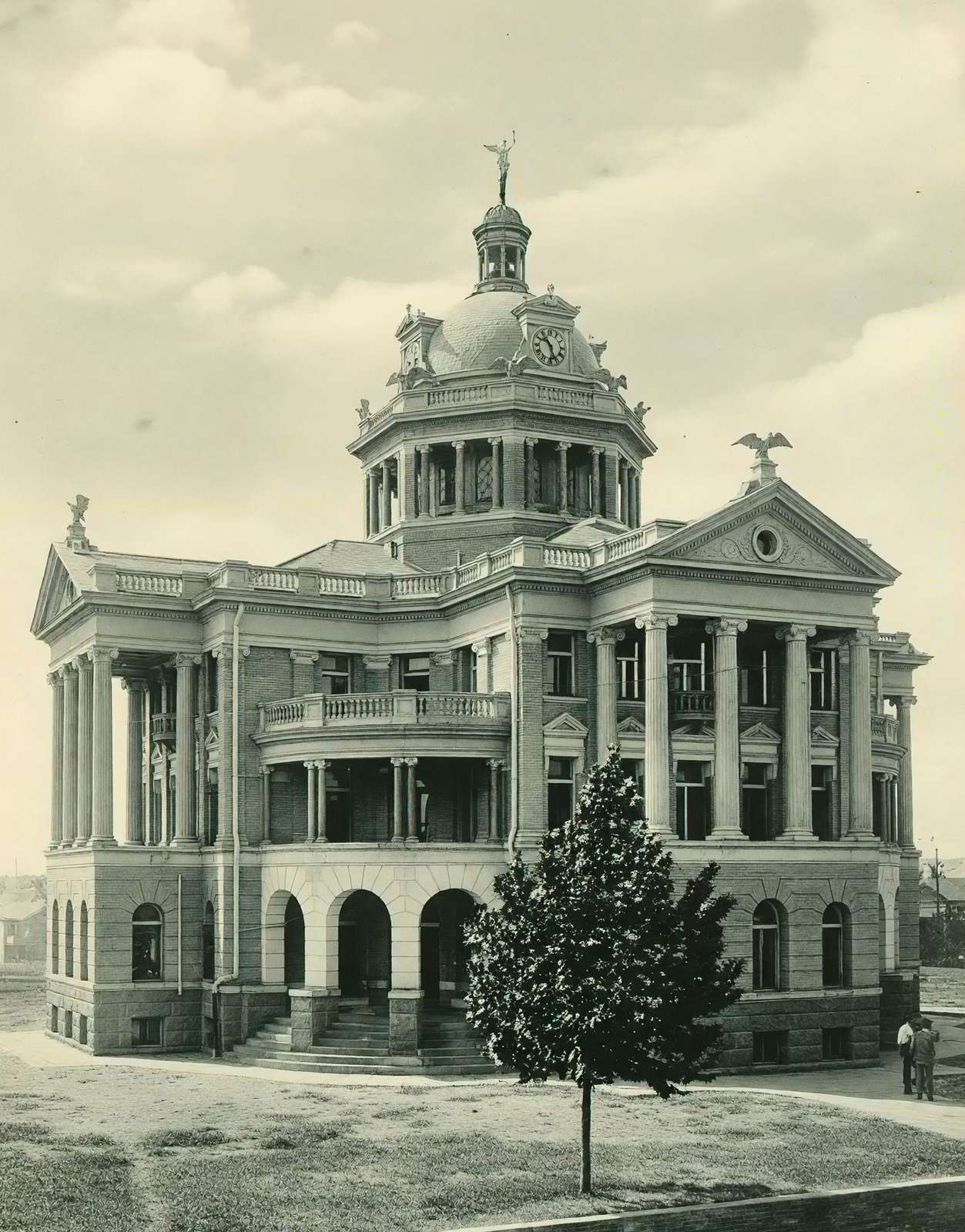 Marshall Texas Court House in 1909 Vintage Print (7 Sizes) - Archival Paper