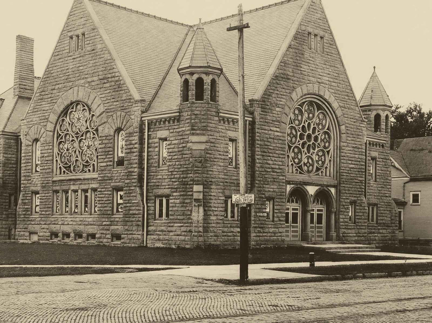 Methodist Church Marshalltown Iowa in 1905 Vintage Photo (7 Sizes)