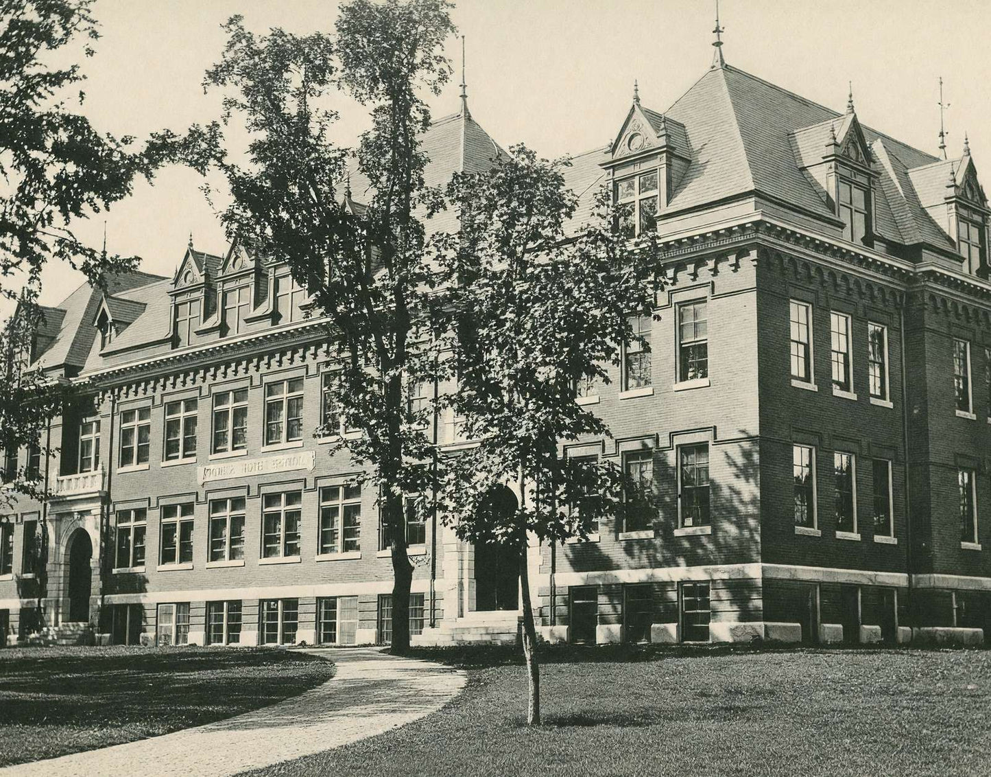 Morse High School Bath Maine in 1905 Vintage Print (7 Sizes) - Premium Quality