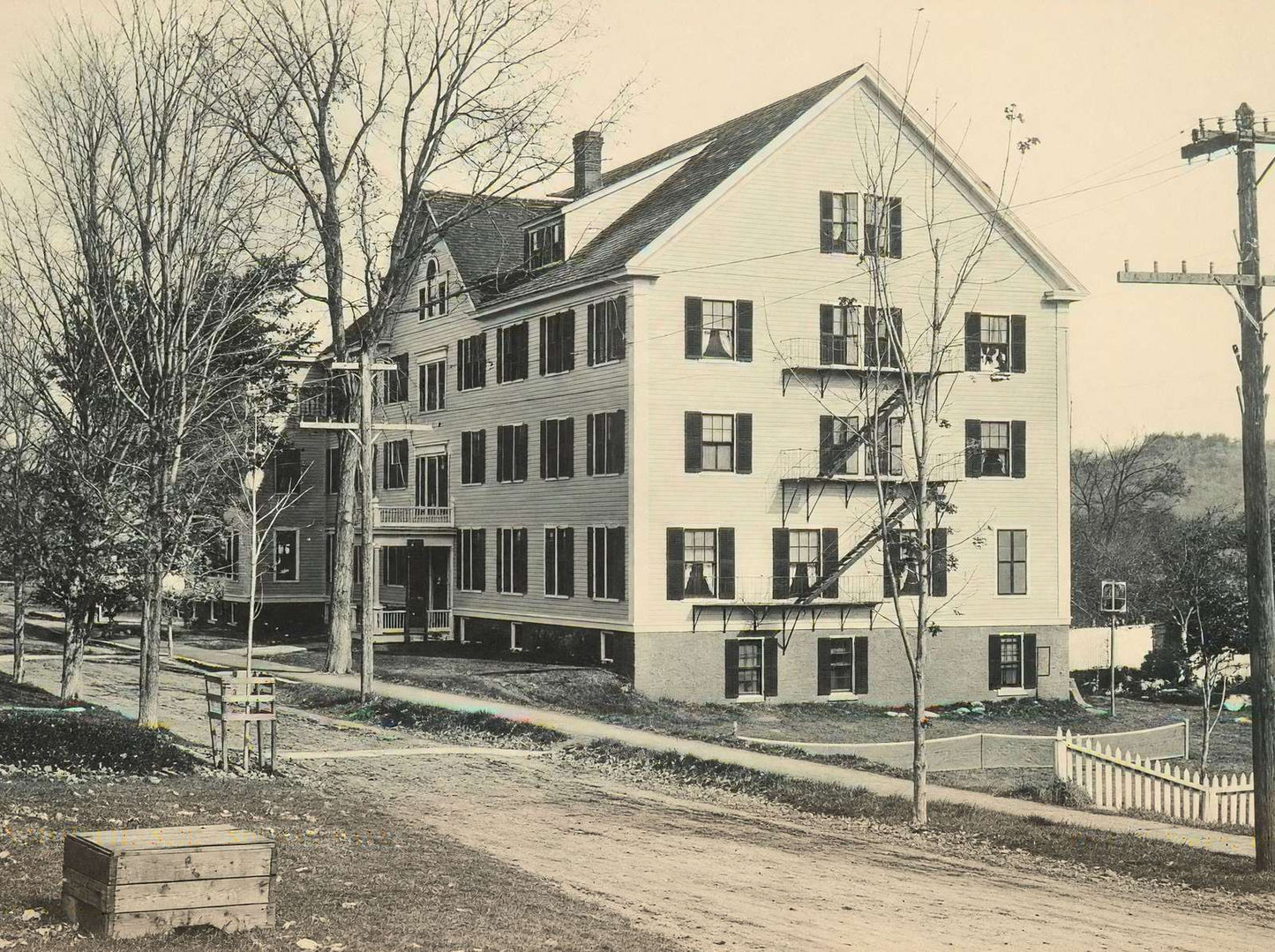 Normal Hall Plymouth NH in 1906 Vintage Print (7 Sizes) - High Quality
