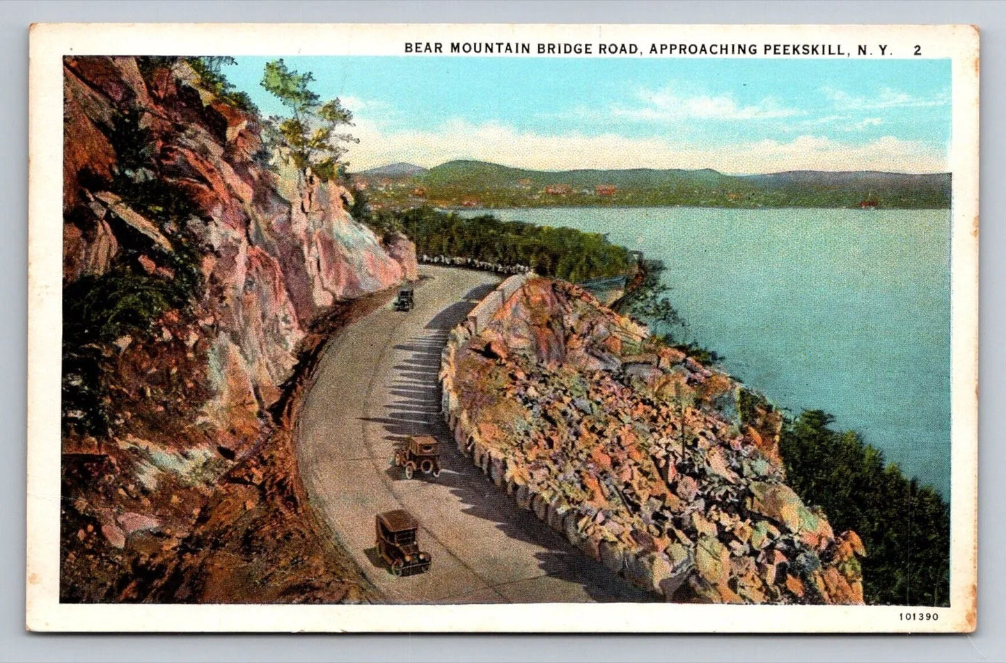 Bear Mountain Bridge Road. Approaching Peekskill, NY - New York Vintage Postcard