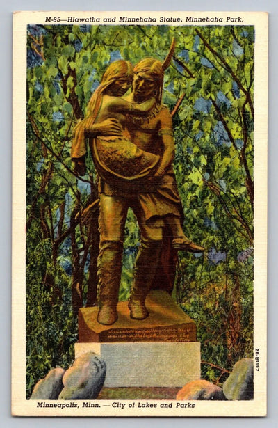 Hiawatha and Minnehaha Statue, Minnehaha Park, Minneapolis, Minn. Postcard