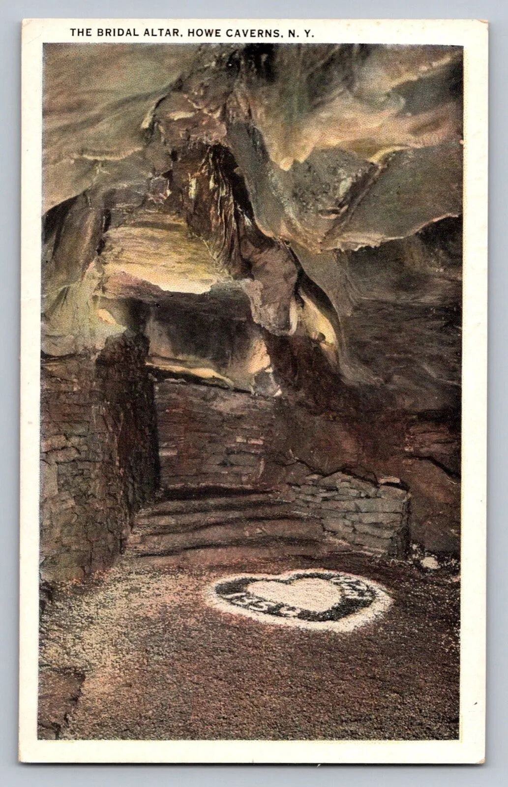 The Bridal Altar, Howe Caverns, NY (New York) Vintage Postcard (circa 1935)