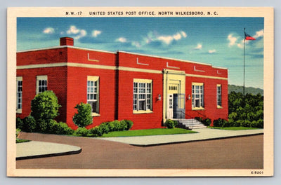 United States Post Office, North Wilkesboro, NC (North Carolina) Postcard