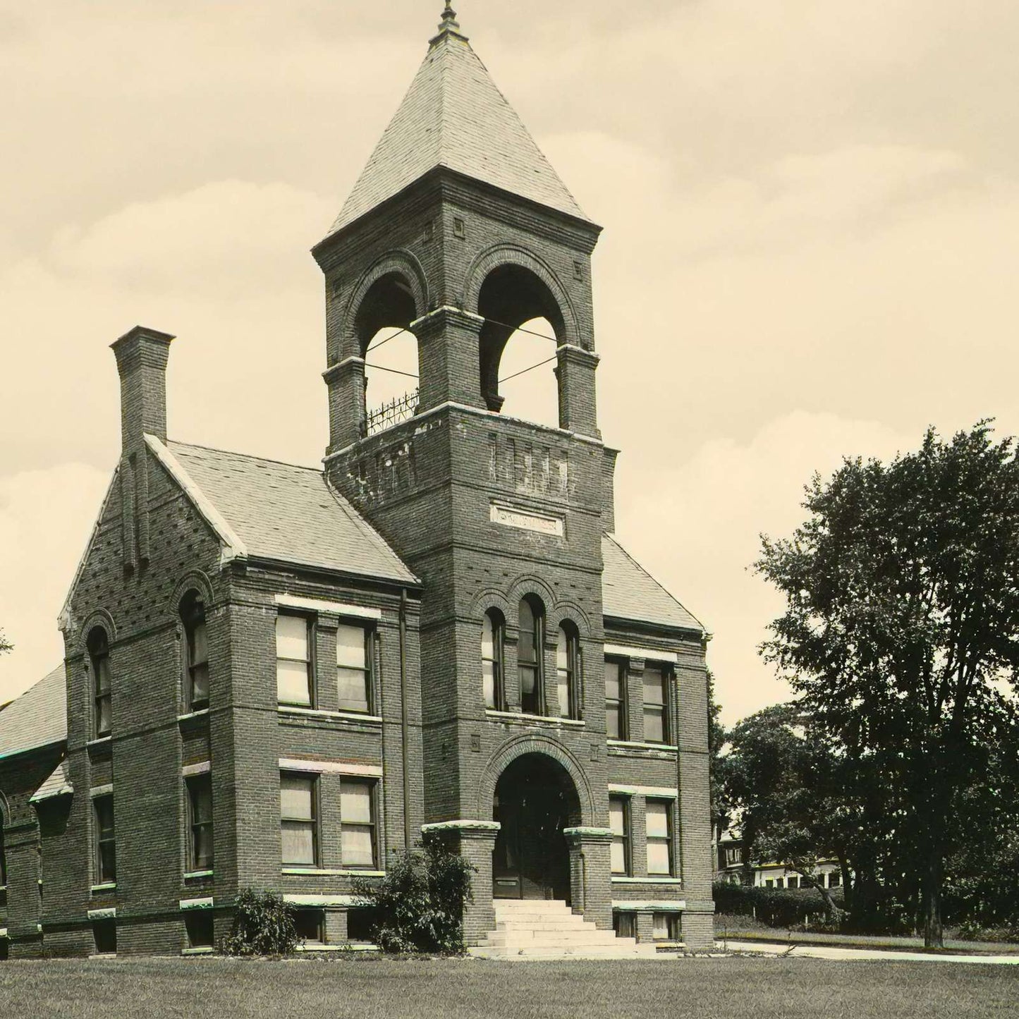 Grafton County Court House Plymouth NH in 1905 Vintage Print (7 Sizes)