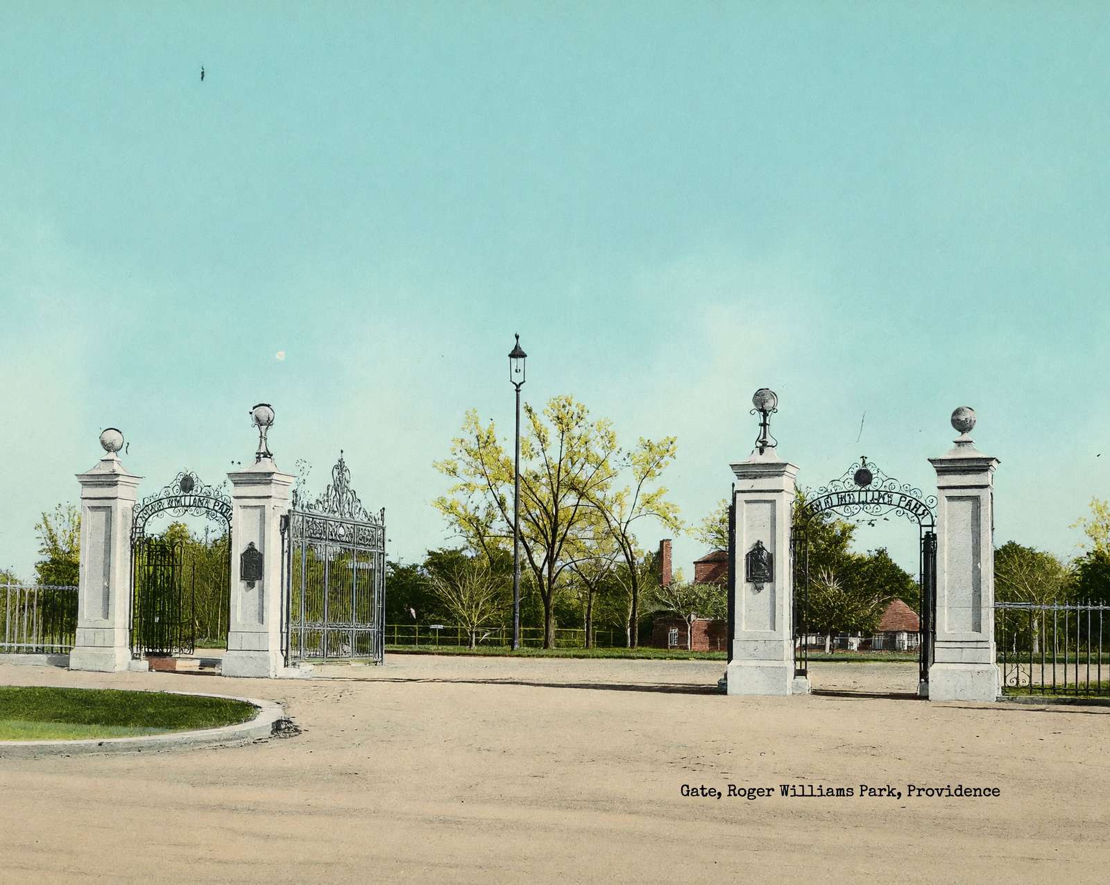Gate