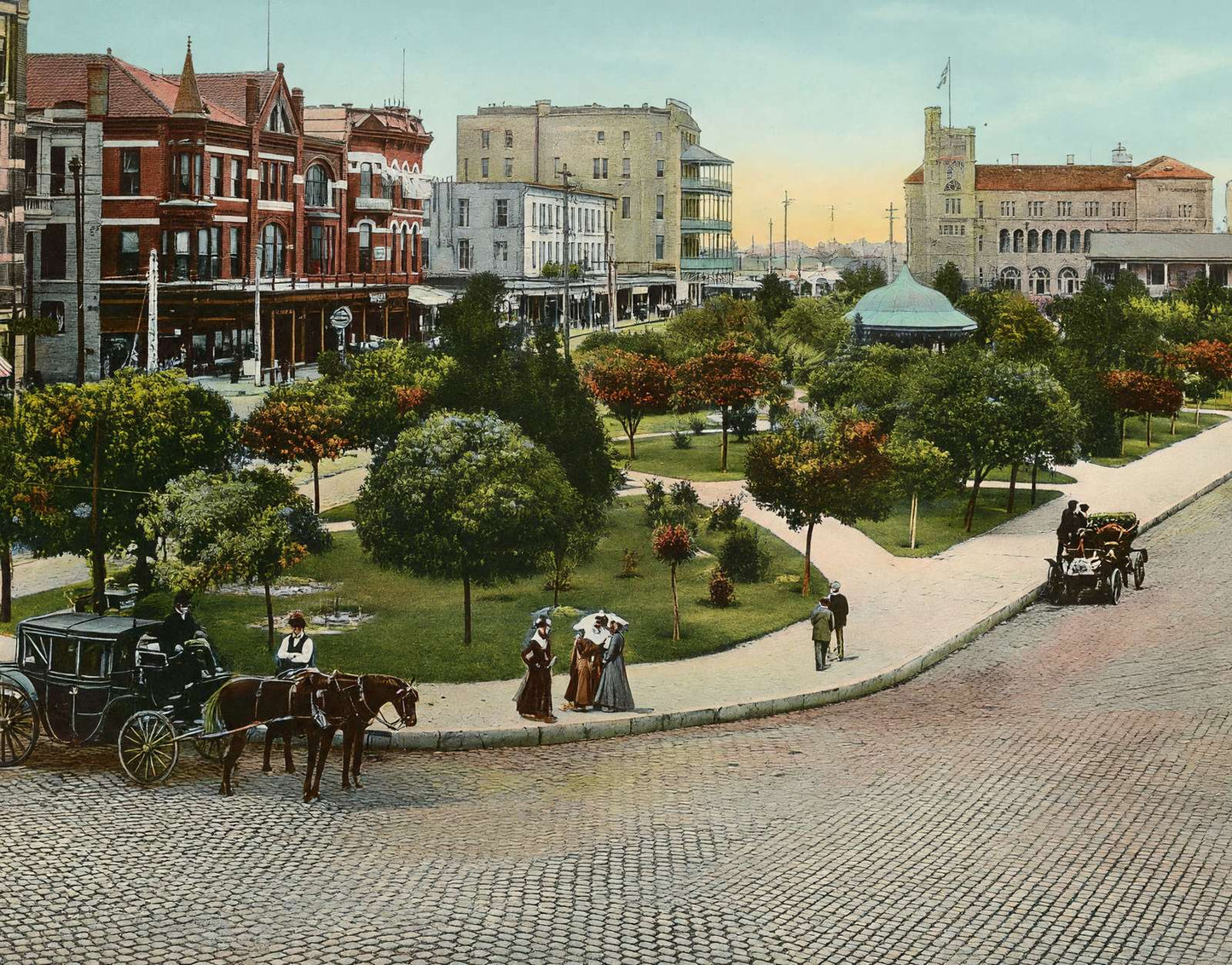 Alamo Plaza Looking North in 1905 Vintage Print (7 Sizes) - Premium Quality
