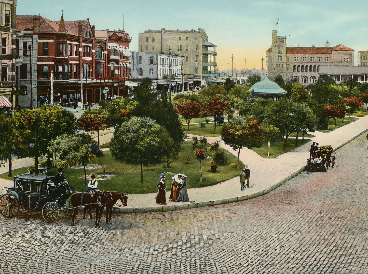Alamo Plaza Looking North in 1905 Vintage Print (7 Sizes) - Premium Quality