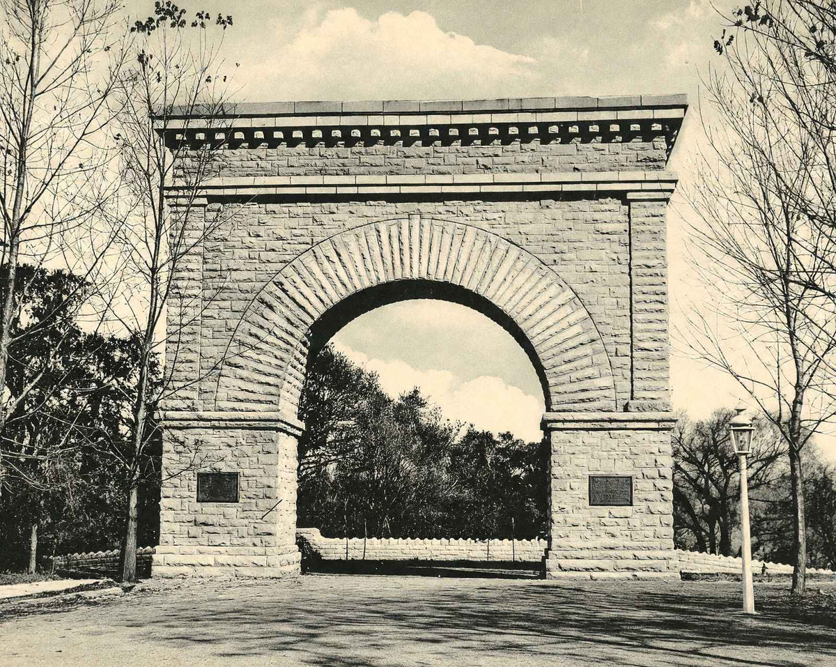 Memorial Arch