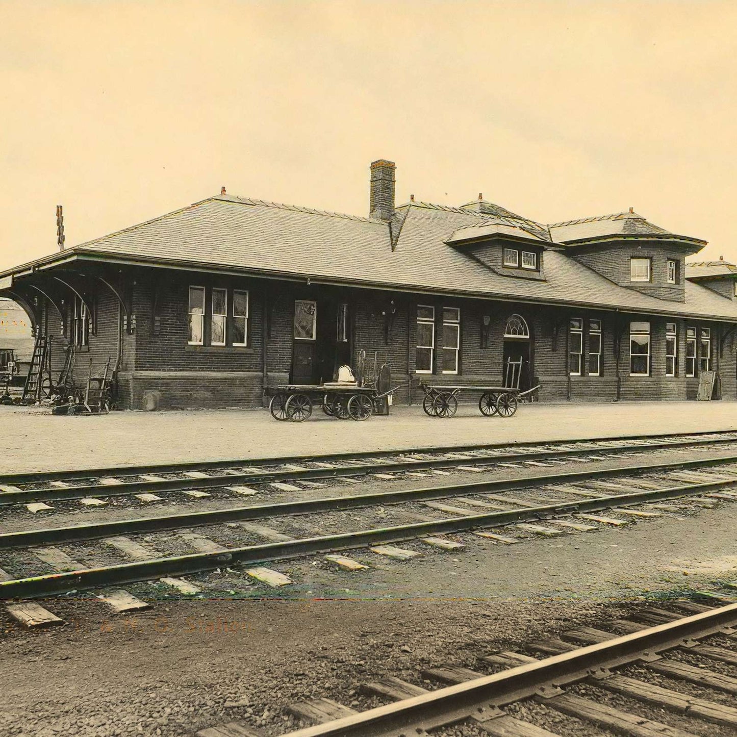 T&no Railroad Station Beaumont 1907 Vintage Print (7 Sizes) - Premium Print