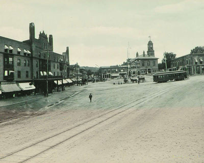 Tremont Square in Claremont in 1905 vintage photo