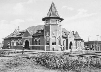 Union Station Terrell Texas in 1907 Vintage Print (7 Sizes) - Archival Paper