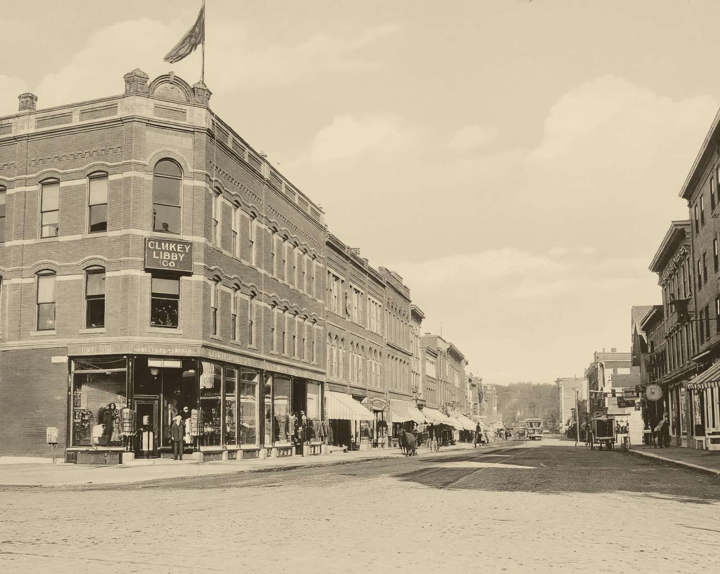 Main Street Looking North