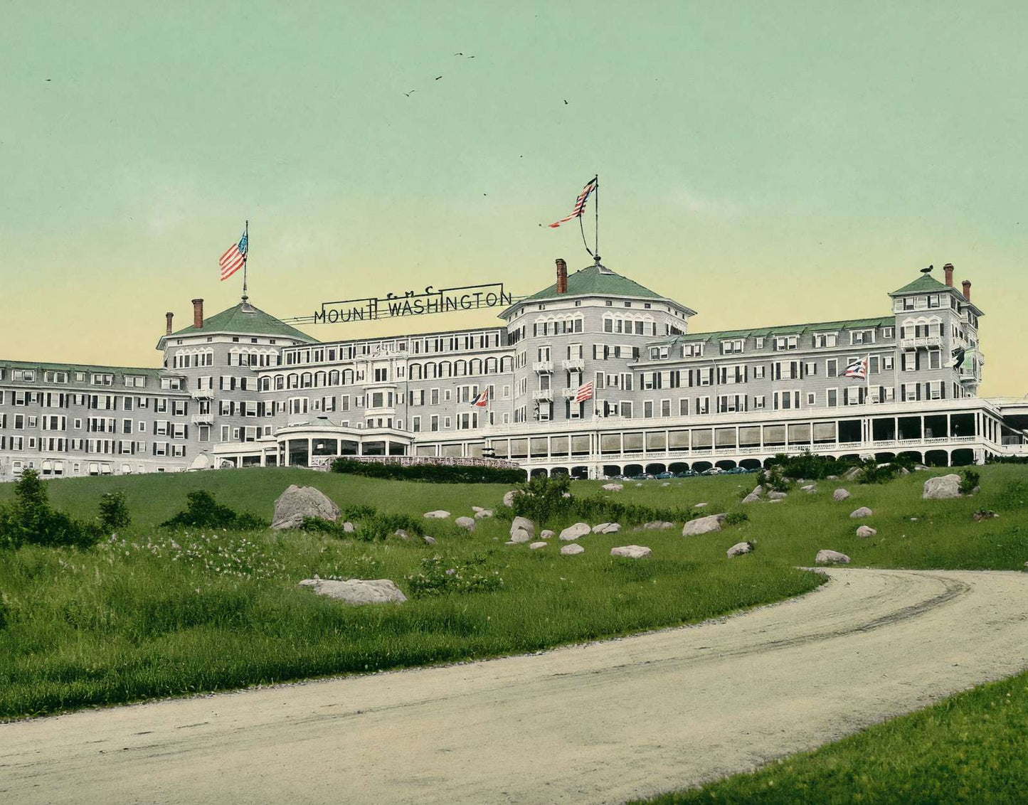 White Mountains Mount Washington Hotel in 1907 Vintage Print (7 Sizes)