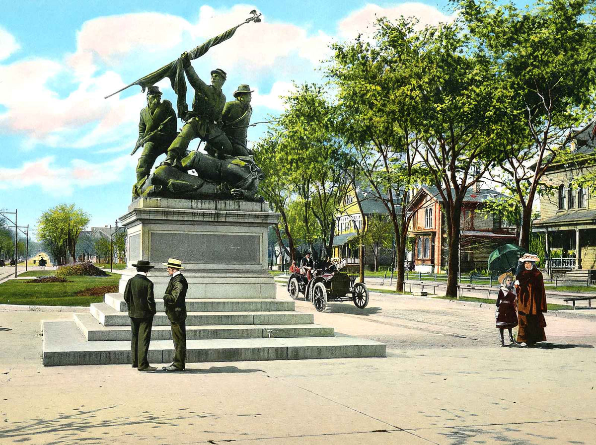 Soldiers Monument, Grand Avenue, Milwaukee vintage print