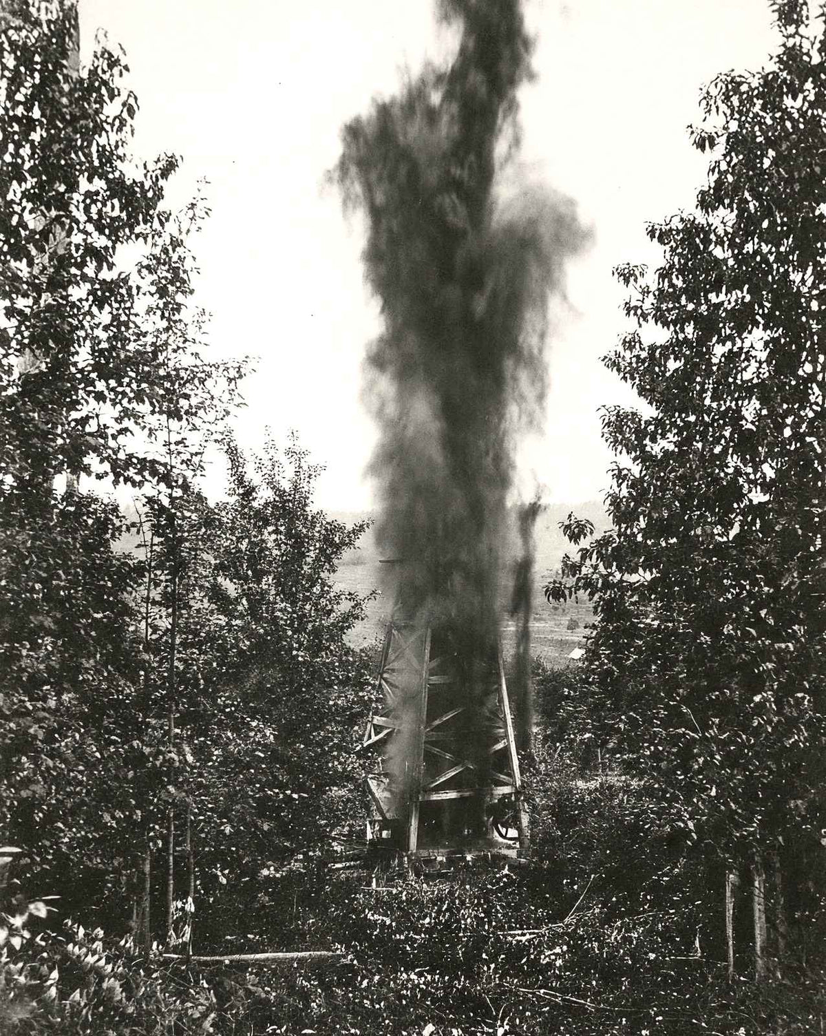 Torpedoing an Oil Well, Bradford PA in 1904 vintage photo print