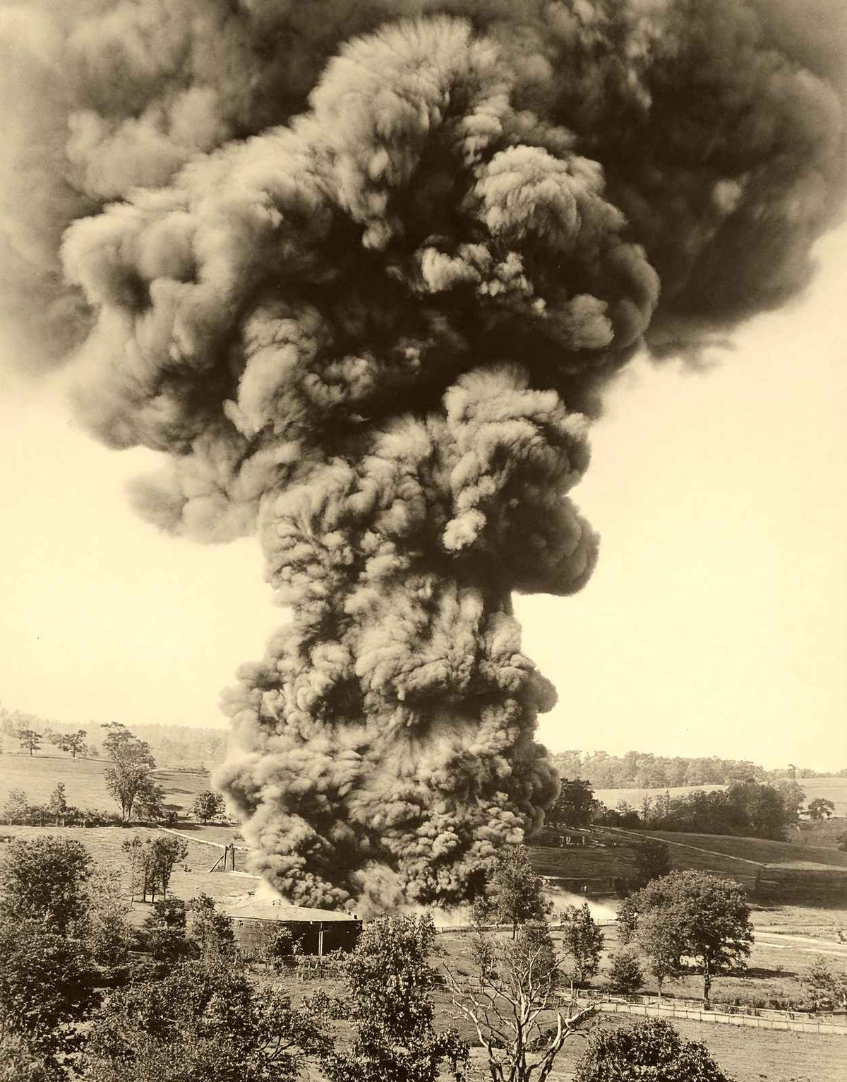 30,000-Barrel Oil Tank Fire, Washington Co PA vintage photo print
