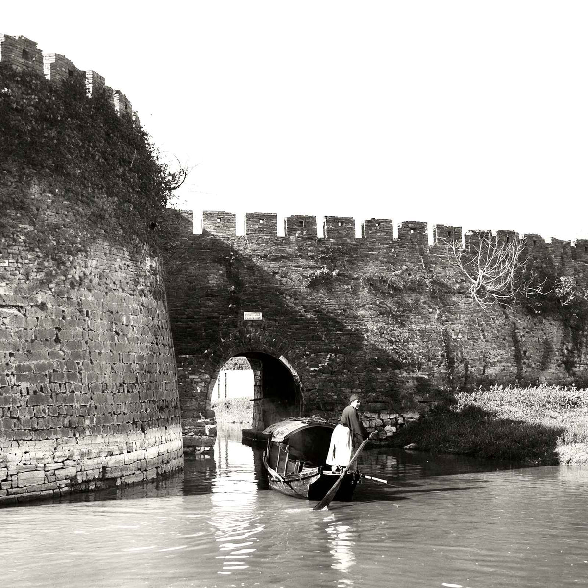 Chang-Su Watergate, China vintage photo print